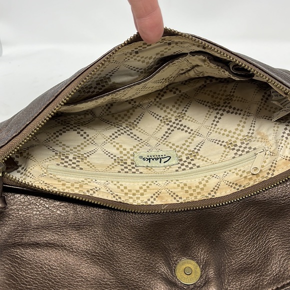 CLARKS England Bronze Leather Wristlet Clutch - Picture 8 of 13